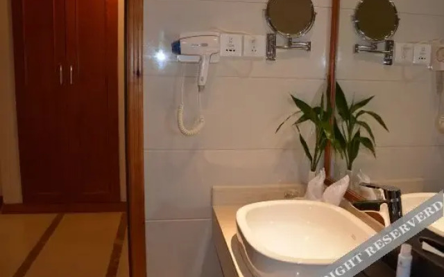 Weijia Business Hotel