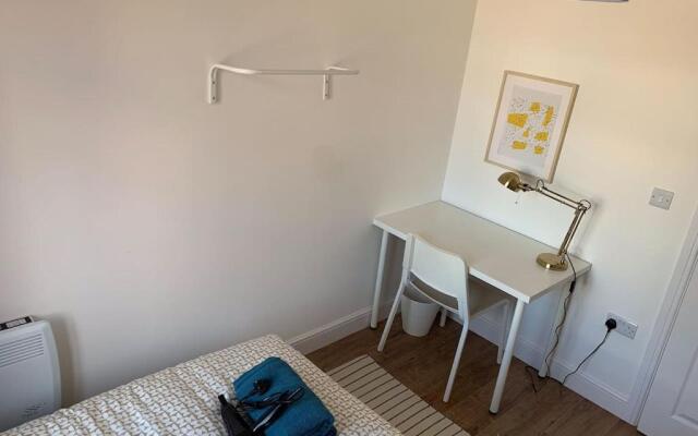 Granby Apartments F-2