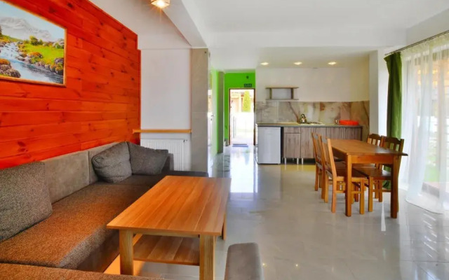 Holiday Home With Garden, Close to the Beach