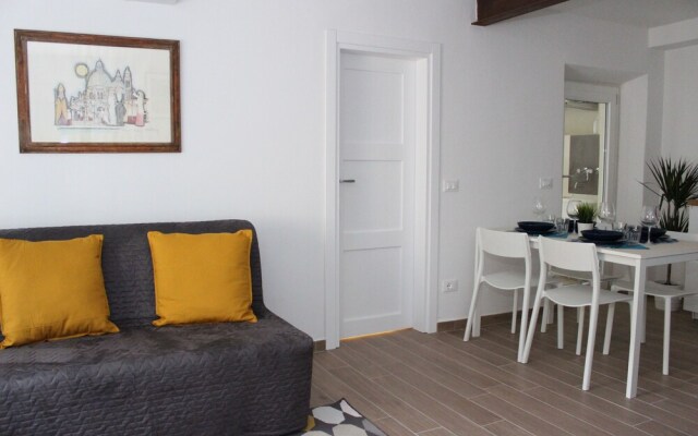 Art Apartment Borgo Stella