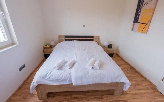 Charming Three Bedroom House Turanj