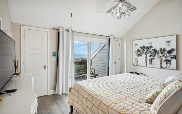 Pelican Pointe 5B