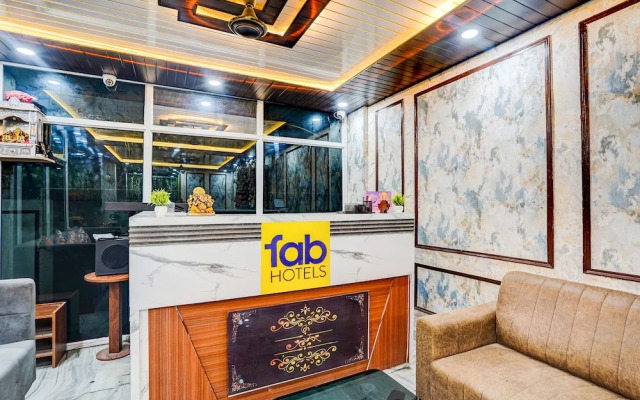 Fabhotel Dream Palace I