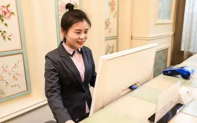 California Journey Holiday Inn (FAW Wuyue Plaza)