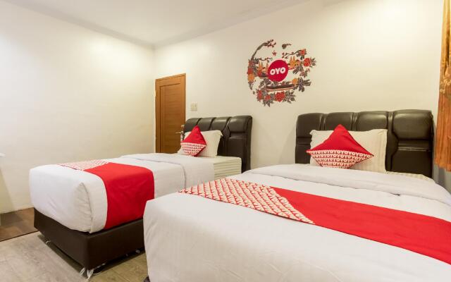 OYO 619 Naufal Guest House Syariah