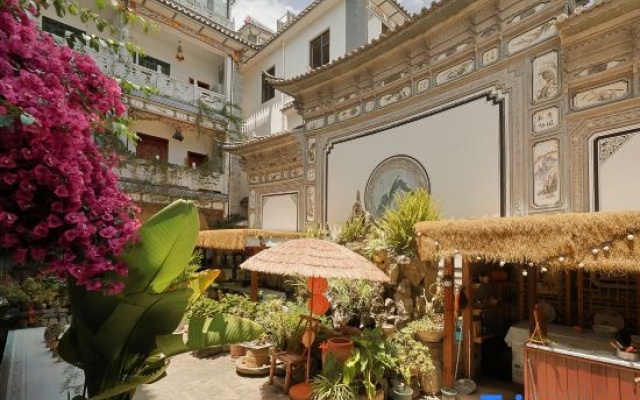 Yougu Xinlu Inn (Dali Qingyin) – Outside – Dali