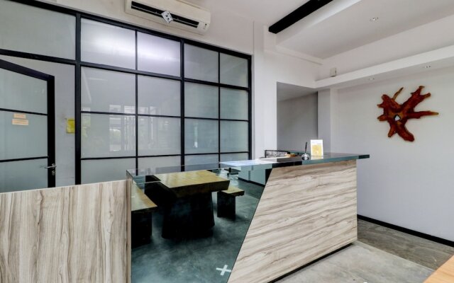 OYO 94728 Isleep Ciwalk