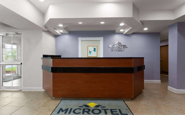 Microtel Inn & Suites by Wyndham Zephyrhills