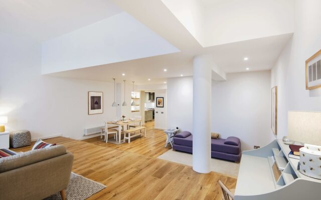 The Earl's Court Square Garden Apartment - ALBS