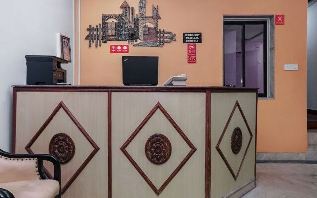 OYO Flagship 23096 Laxmi Residency