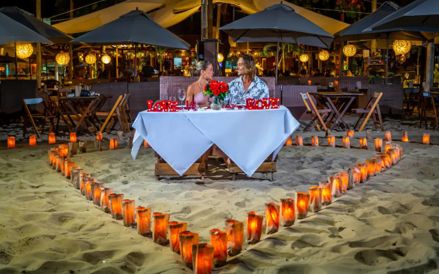 Sambass lounge beach cafe & Pousada