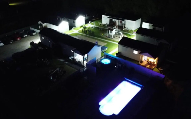 Domki Letniskowe MA-REST