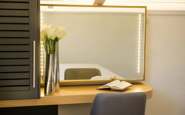 Forum Suites