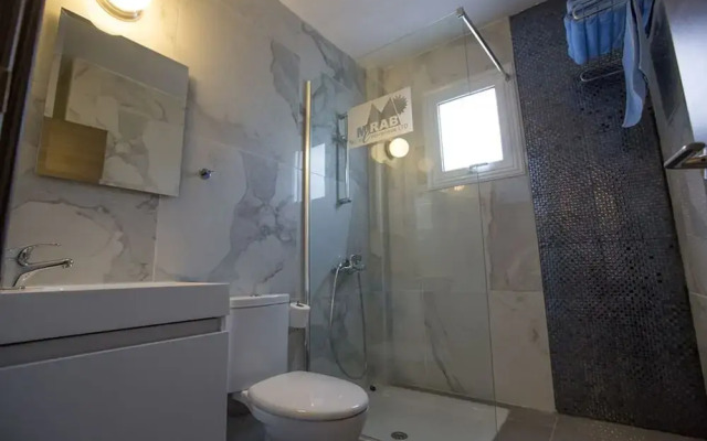 Beautiful Apartment With Communal Pool, Ayia Napa Apartment 1328