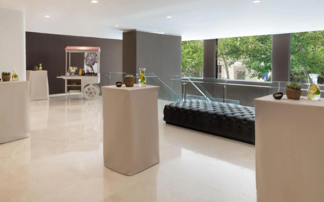 Renaissance Barcelona Hotel