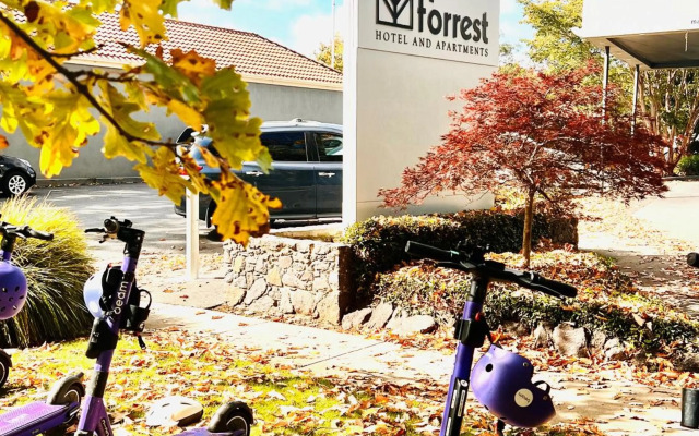 Forrest Hotel and Apartments