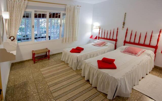 Casa Alboran Beachfront 9pax