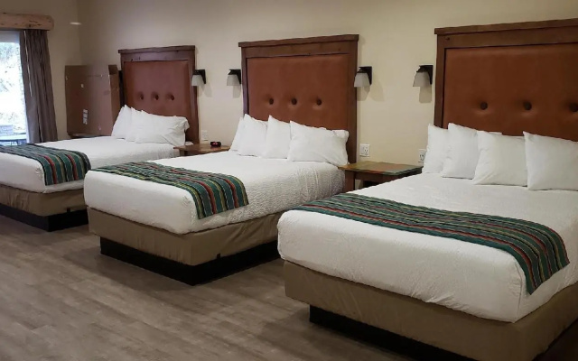 Bluff Dwellings Resort