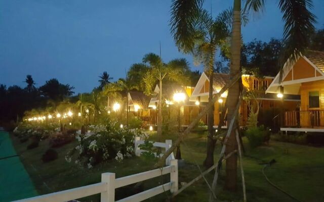 Chang Puak Resort Damnoen Saduak