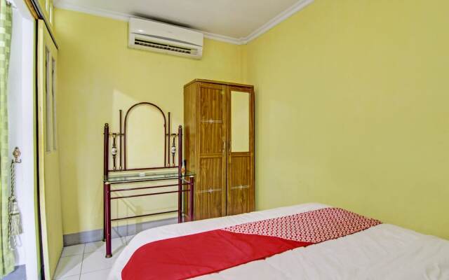 OYO 93206 Penginapan Budi SyariahNearTaman Amaryllis Pekanbaru