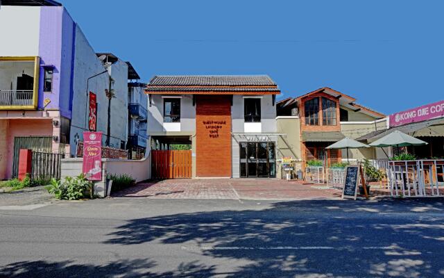 OYO 90497 Navaya Guest House