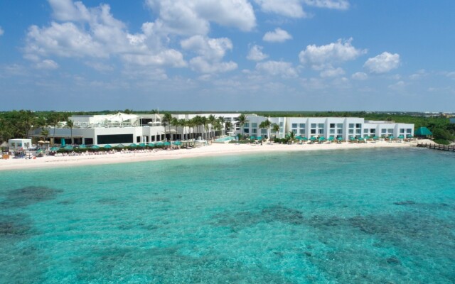 Sunscape Akumal Beach Resort & Spa - All Inclusive