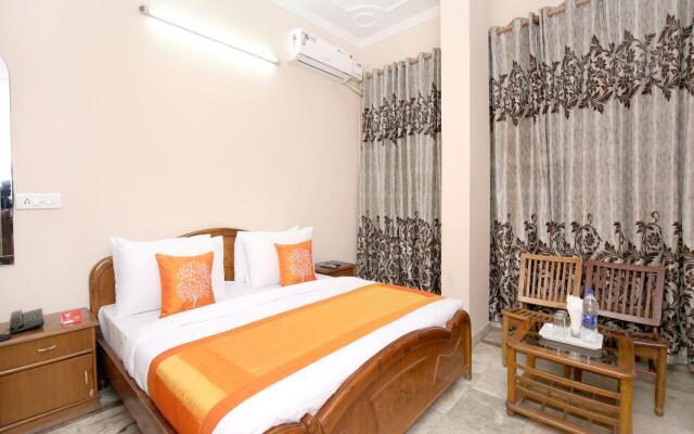 OYO 11377 Hotel Kings residency