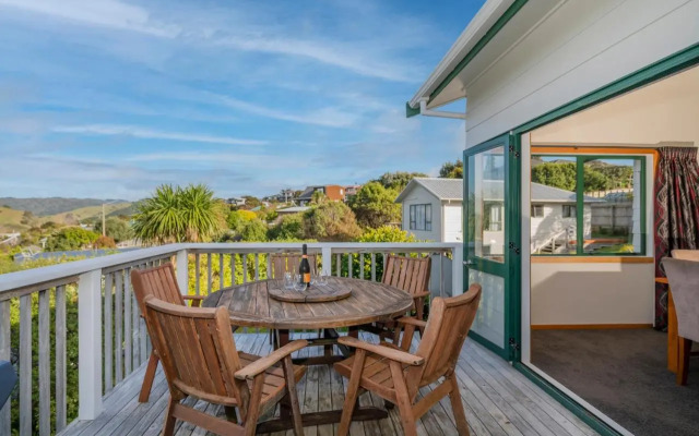 Sensational on Centennial - Whitianga Holiday Home