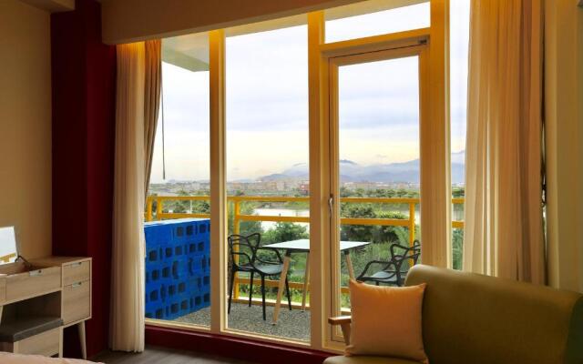 The Riverview Retreats