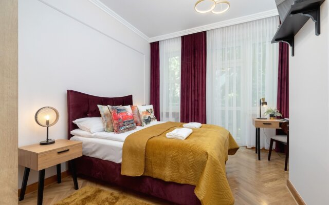 Mickiewicza Apartment Cracow by Renters