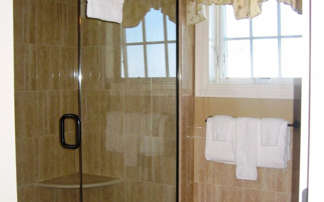 Union Bluff Hotel & Meeting House