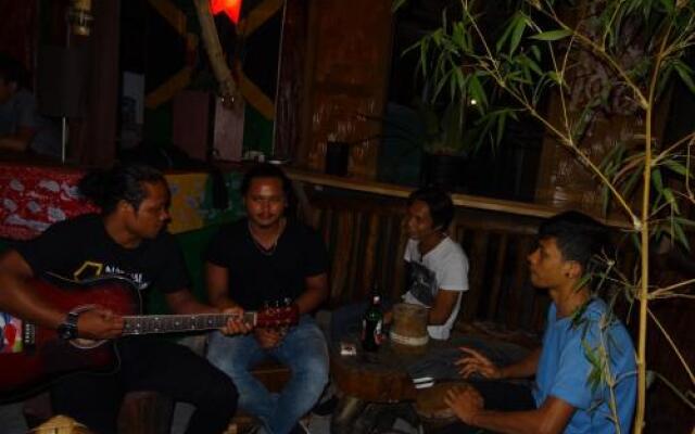 Terimakasih Bar and Guesthouse