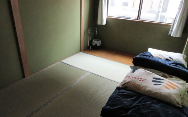 Tsushima Guest House - Hostel