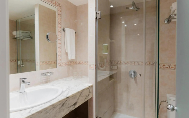 Minura Hotel Cala Galdana & Apartamentos