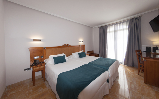 Hotel La Laguna Spa And Golf