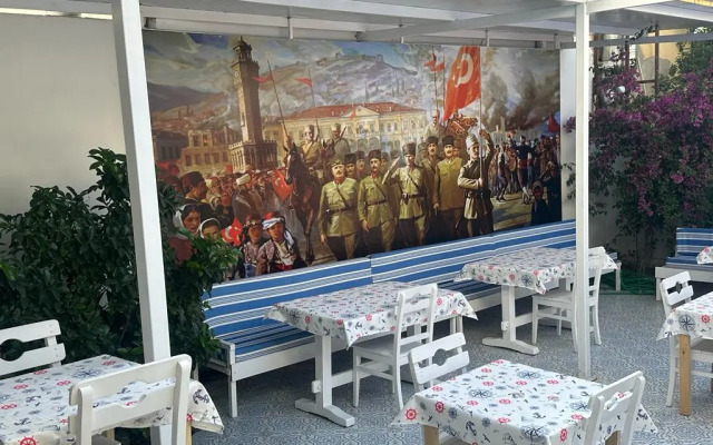 Otel  A