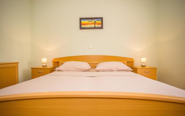 Apartment Zoki i Goga / Two Bedroom