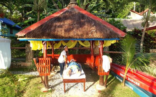 Artistic Diving Resort