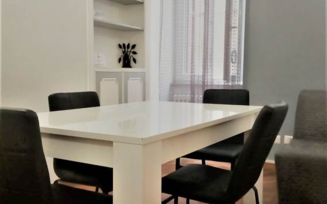 Pantheon 2 bedroom up 5 persons