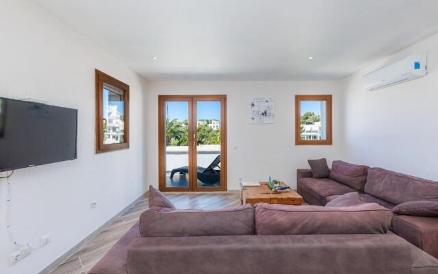Beach Apartment 11