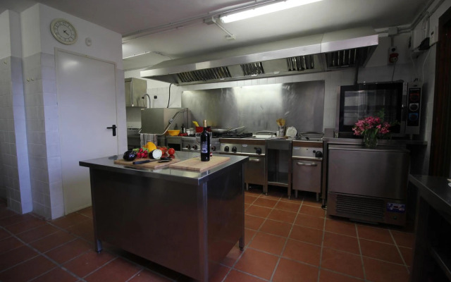 Villa Diana, Marche - intera struttura con piscina