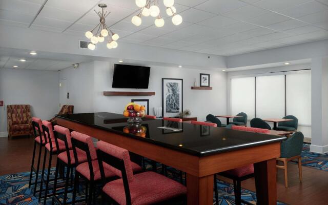 Hampton Inn by Hilton Youngstown-West I-80