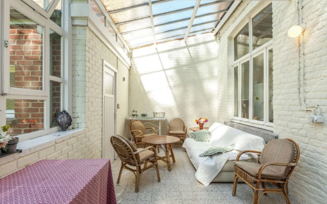 Spacious Holiday Home With Garden