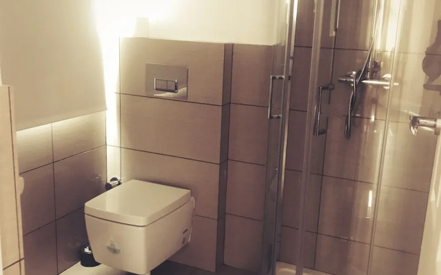 Tourian Lounge Hotel