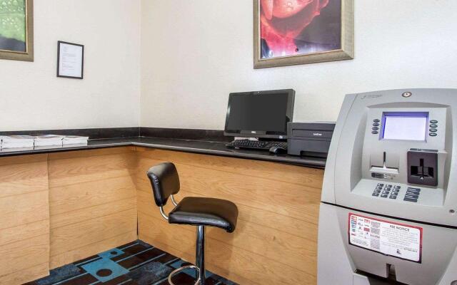 Quality Inn near Downtown Tucson