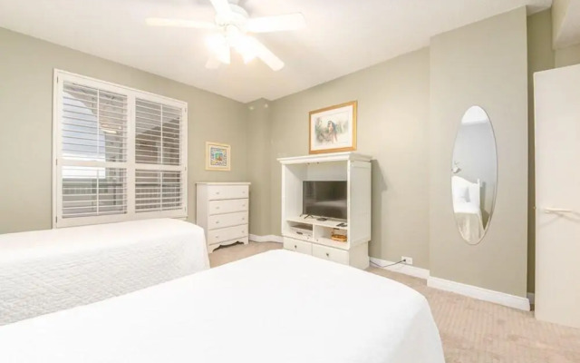 Beach Colony East 17b-penthouse