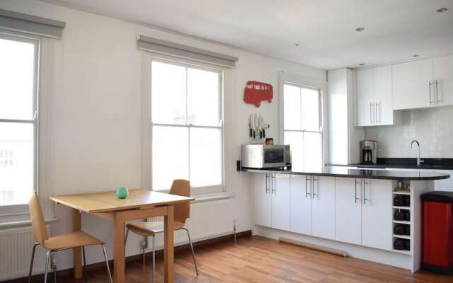 Top Floor 2 Bedroom Apartment in Hackney