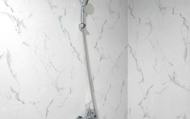 RedDoorz near Pasar Atom Mall