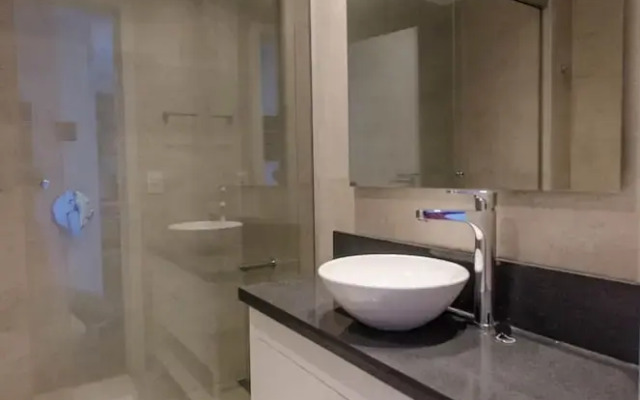 Private 5 Star 1 Bedroom Apartment on SkyTower