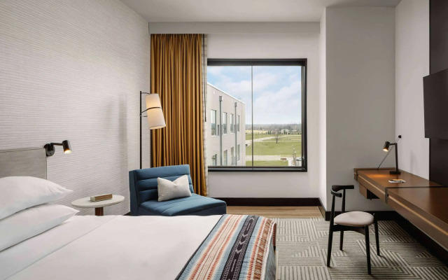 Hotel Tupelo, a Wyndham Hotel